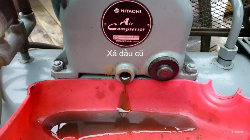 Thay dầu máy nén khí piston Hitachi Bebicon