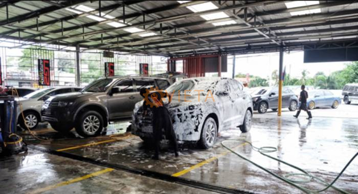 Máy Nén Khí Trong Tiệm Sửa Xe, Rửa Xe