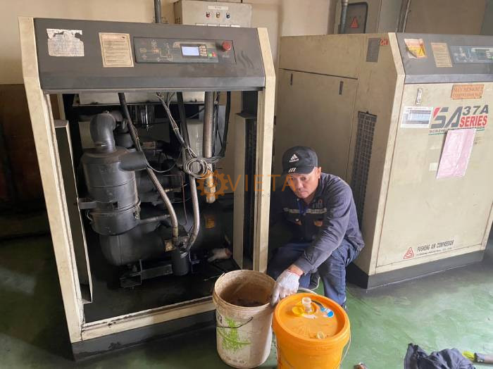 Bảo dưỡng 2 máy nén khí Fusheng 37kw công ty điện tử tại KCN Phúc Điền, Hải Dương