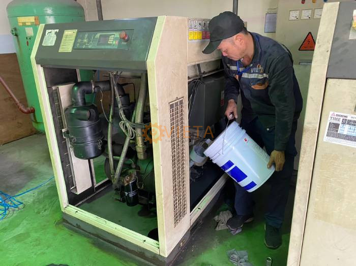 Bảo dưỡng 2 máy nén khí Fusheng 37kw công ty điện tử tại KCN Phúc Điền, Hải Dương