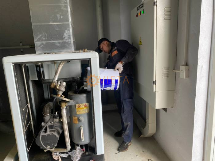 Bảo dưỡng 2 máy nén khí trung quốc 22kw và 37kw tại KCN Quang Minh Hưng Yên