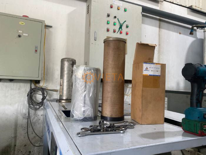 Bảo dưỡng máy nén khí Mitsuseiki 15kw và rửa giàn máy tại KCN Sài Đồng
