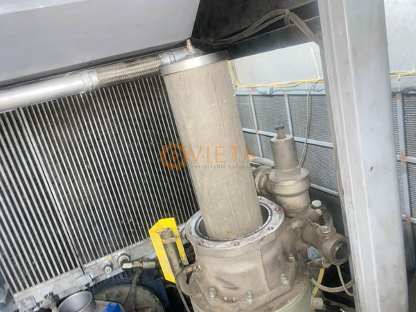 Bảo dưỡng và sục rửa hoá chất két giải nhiệt máy nén khí kobelco 37kw