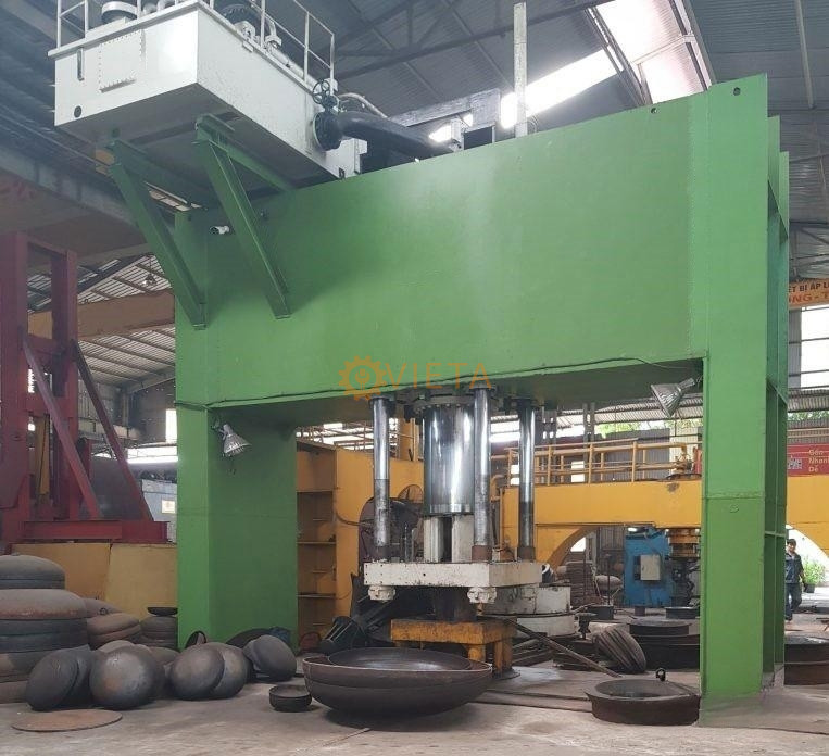 Máy dập chỏm cầu bình tích áp khí nén