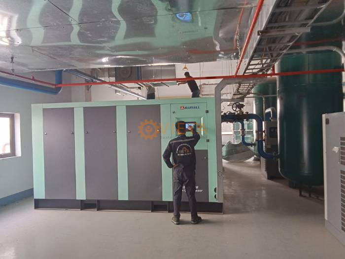 Thay lọc dầu và đổ dầu máy nén khí Hanbell 280kw công ty dệt may ở Vĩnh Phúc