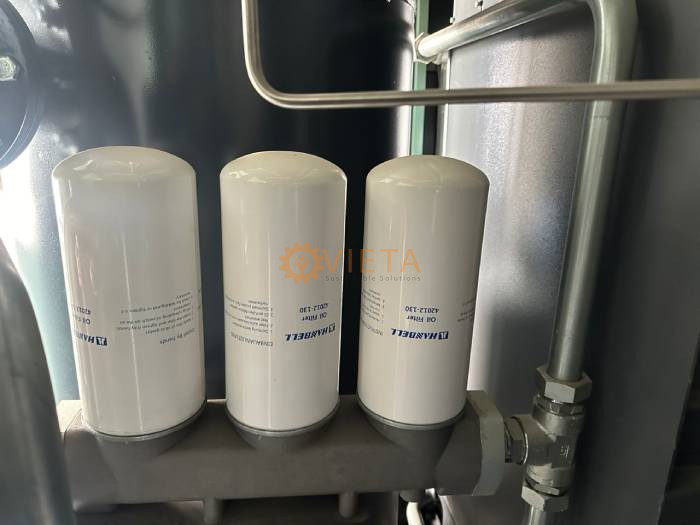 Thay lọc dầu và đổ dầu máy nén khí Hanbell 280kw công ty dệt may ở Vĩnh Phúc