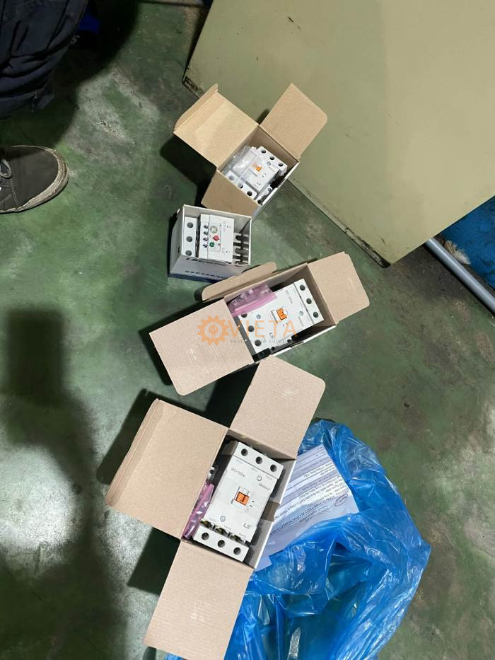 Thay mới khởi động từ và xử lý lỗi không đóng tải và kẹt đầu nén cho máy nén khí Mitsuiseiki 37kw