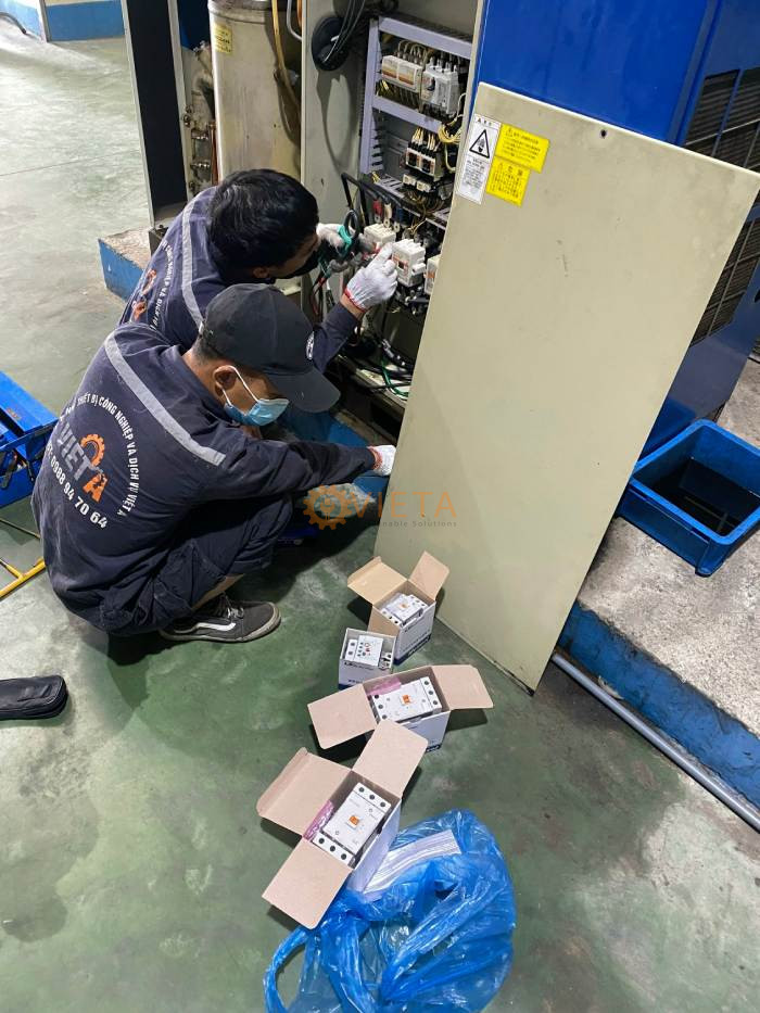 Thay mới khởi động từ và xử lý lỗi không đóng tải và kẹt đầu nén cho máy nén khí Mitsuiseiki 37kw