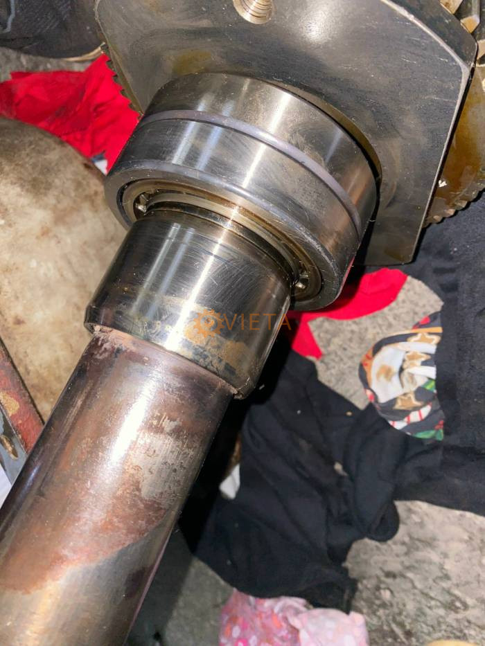 Thay phớt máy Hanshin75kw tại KCN Bắc Giang