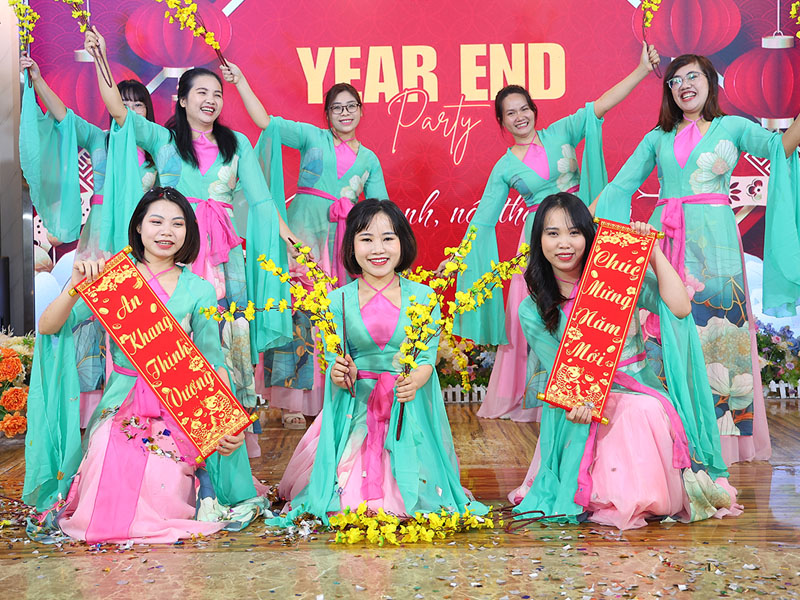 Văn nghệ "Cây nhà lá vườn"